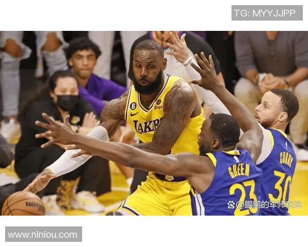 2011年NBA季后赛小牛逆袭湖人第五场精彩对决回顾与分析 2011年NBA季后赛小牛逆袭湖人第五场精彩对决回顾与分析