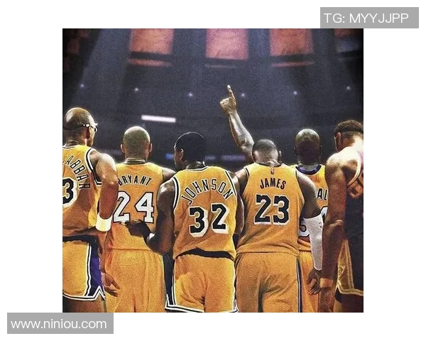 10月1日湖人对阵热火NBA总决赛直播盛况回顾与精彩瞬间分析 10月1日湖人对阵热火NBA总决赛直播盛况回顾与精彩瞬间分析