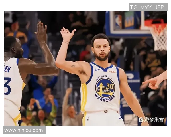 2015年勇士队与鹈鹕队季后赛第三场精彩回顾与赛后分析 2015年勇士队与鹈鹕队季后赛第三场精彩回顾与赛后分析